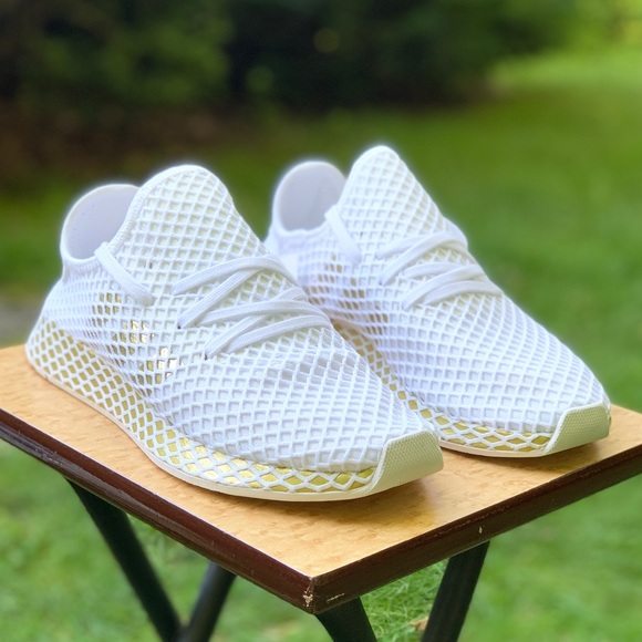 NEW Adidas Deerupt Runner White Gold Women’s 8 - Picture 3 of 8